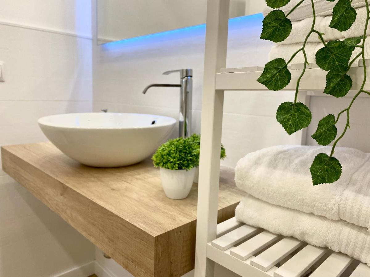 Suite Breeze - Private Heated Pool Málaga Exteriör bild