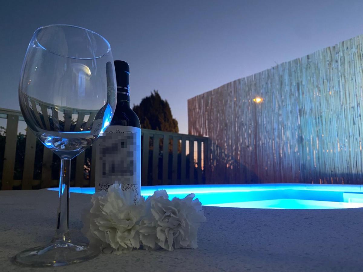 Suite Breeze - Private Heated Pool Málaga Exteriör bild